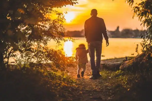 image of dad and child - parental alienation Cheshire